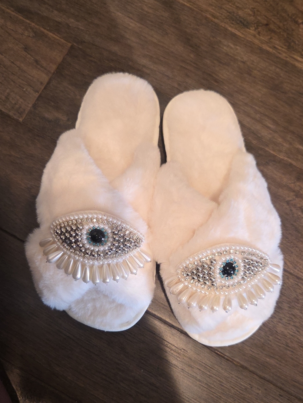 Plush White Evil Eye Embellished Women’s Slippers - Picture 3 of 6